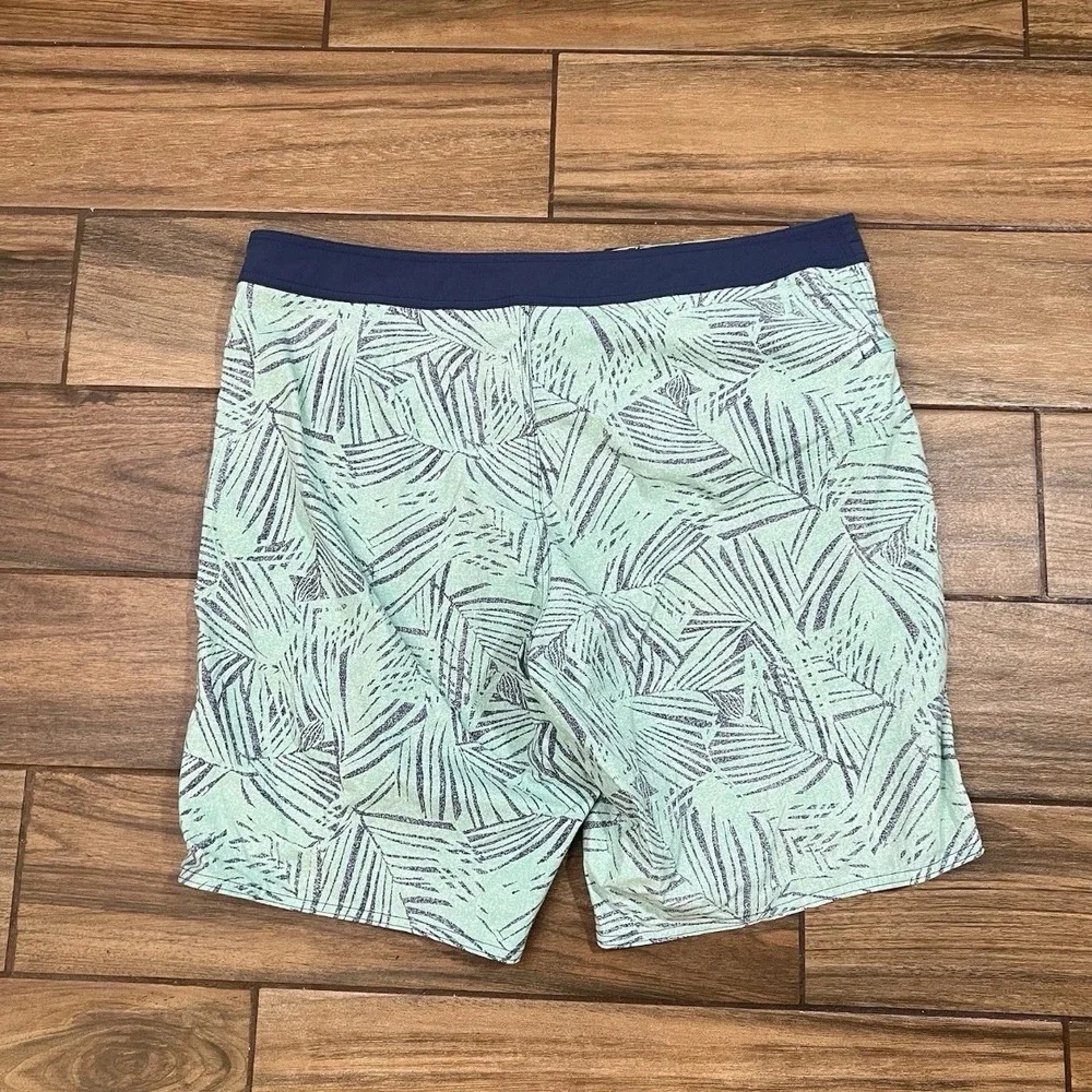 Patagonia Wavefarer Board Shorts Mens 40 Tropical Swim Trunks Blue STY86543